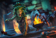 Load image into Gallery viewer, FIGURA OBSCURA: Medusa